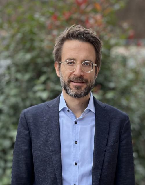 Prof. Gernot Müller 