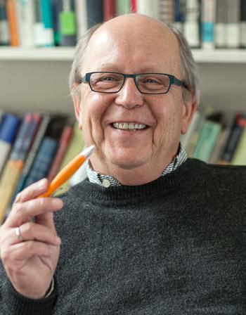 Prof. Dr. Helmut Bester